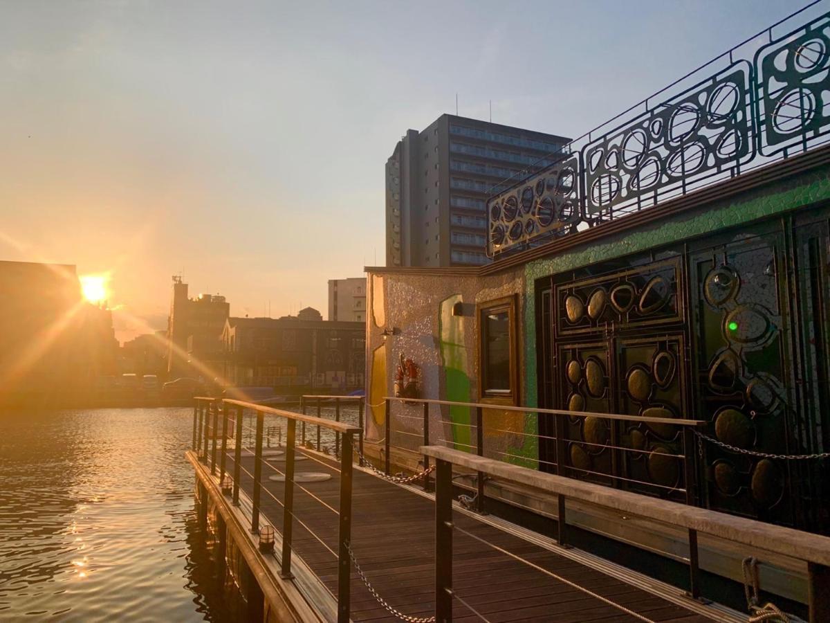 Petals Tokyo - Floating Hotel Exterior photo